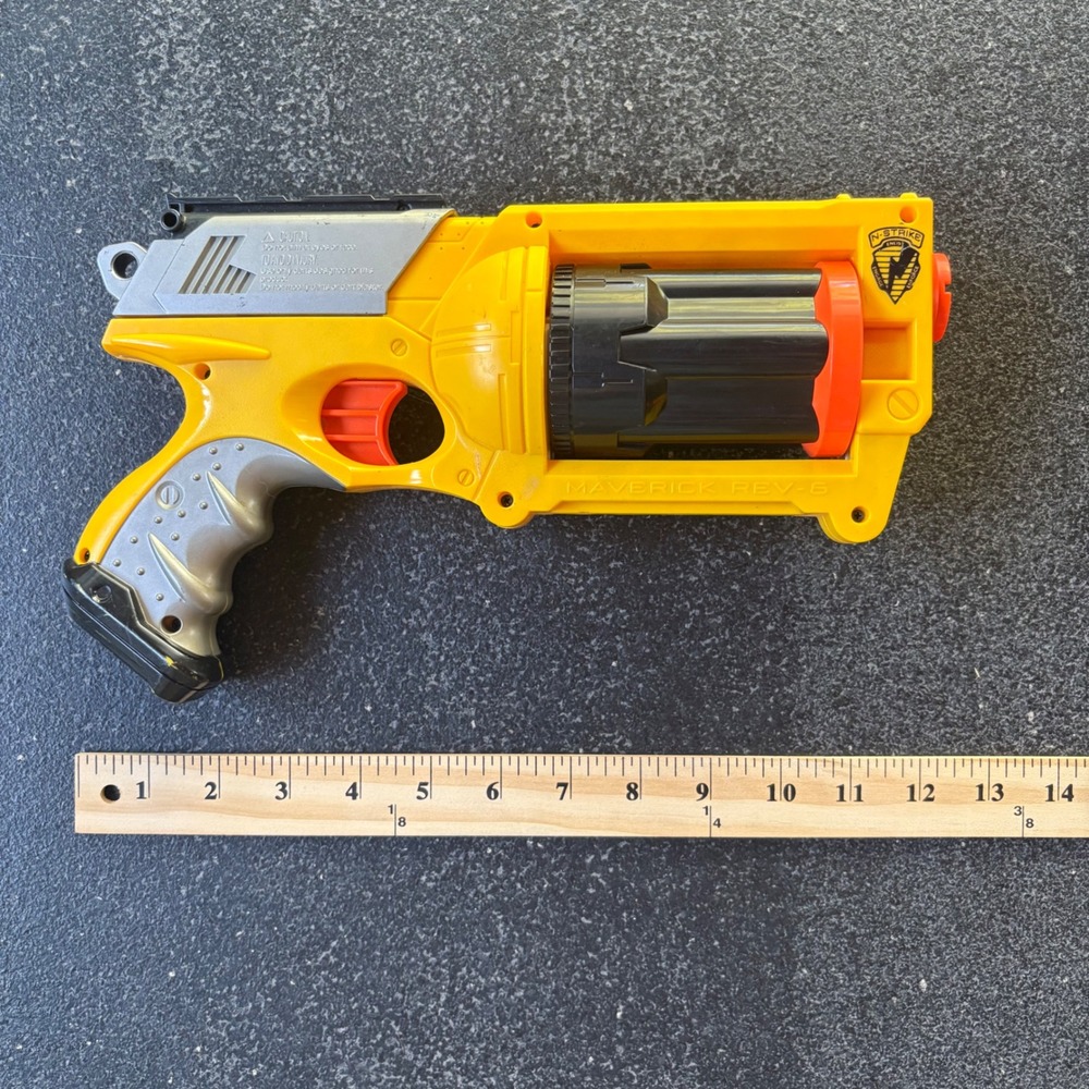 Nerf Maverick REV-6 Yellow Gray‎ Toy Blaster Gun Revolver Kids - Picture 2 of 5